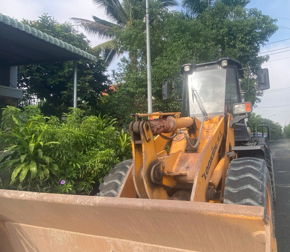 Xúc lật cũ Lonking CDM835N Gầu 2.2m3
