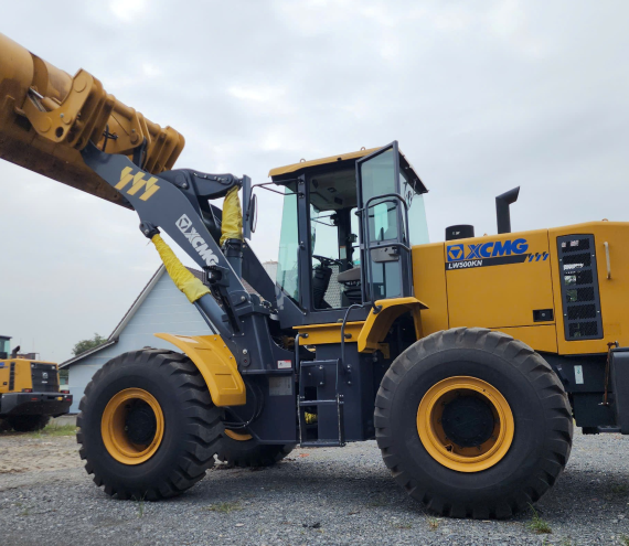 XÚC LẬT BÁNH LỐP LW500KN GẦU 4.5M3 ĐỔ CAO XẢ TẢI 4.5M